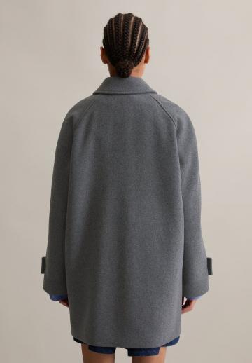 Короткое пальто