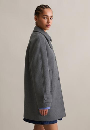 Короткое пальто