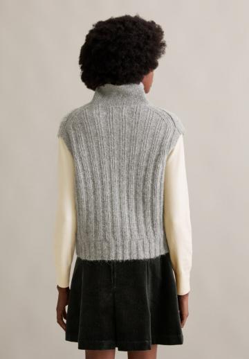 Пуловер без рукавов