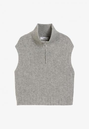 Пуловер без рукавов