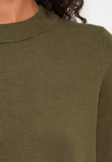 Вязаное платье