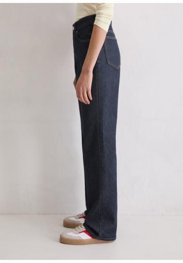 Клешеные джинсы