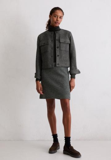 Блейзер с накладными карманами