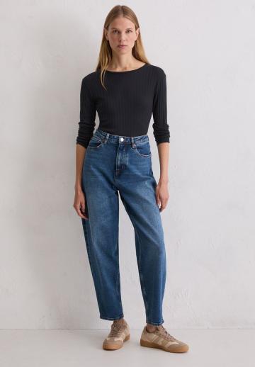 Свободные джинсы