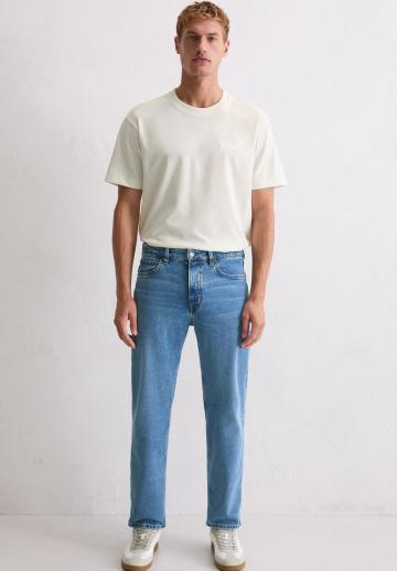 Прямые джинсы