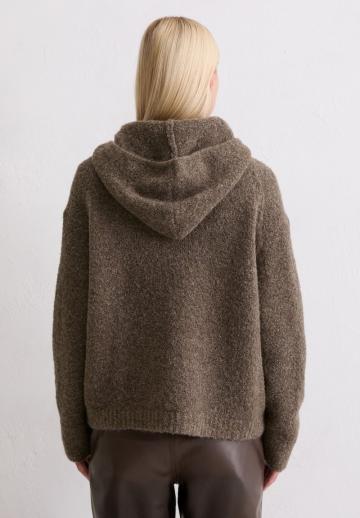 Пуловер с капюшоном