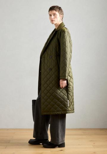 Шерстяное пальто