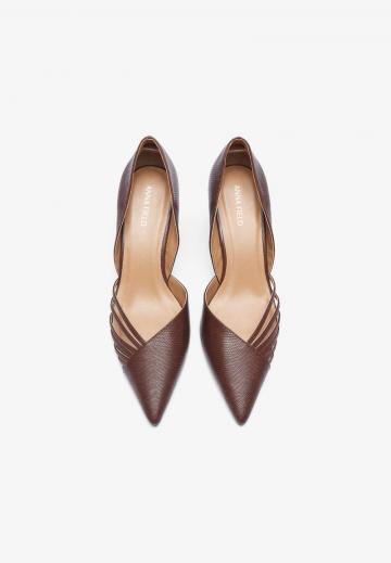 Туфли на высоком каблуке