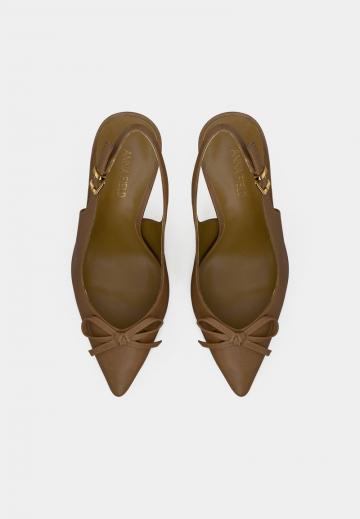 Туфли на высоком каблуке