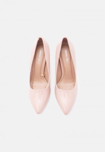 Туфли на высоком каблуке