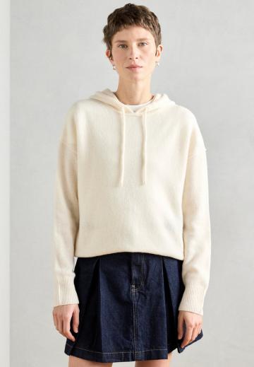 Пуловер с капюшоном