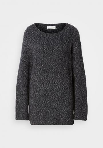 Длинный пуловер