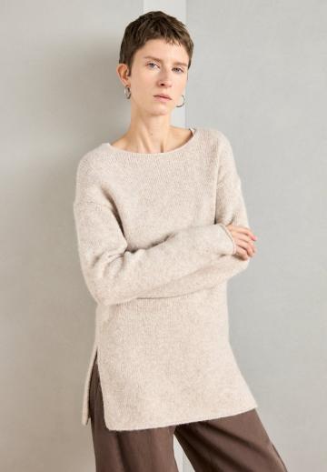 Длинный пуловер