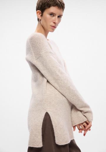 Длинный пуловер