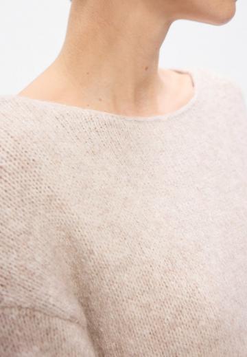 Длинный пуловер