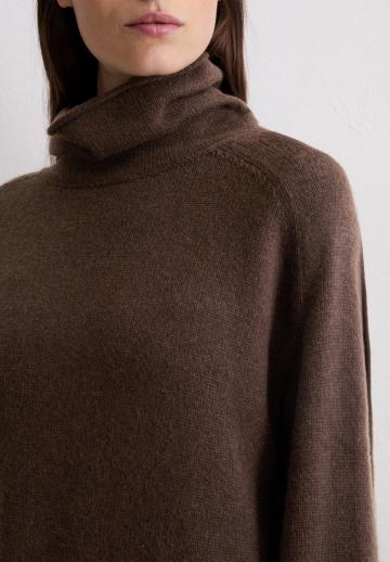 Вязаное платье