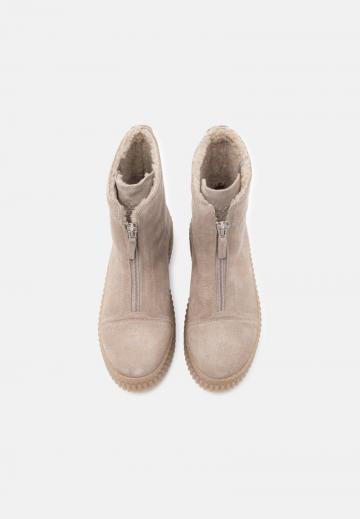 Полусапожки на платформе