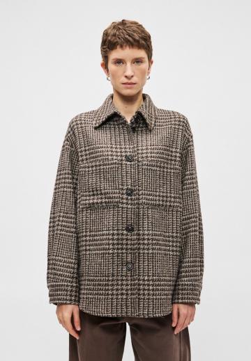 Короткое пальто