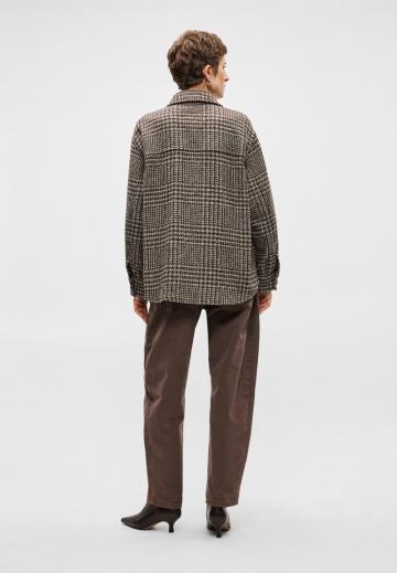 Короткое пальто