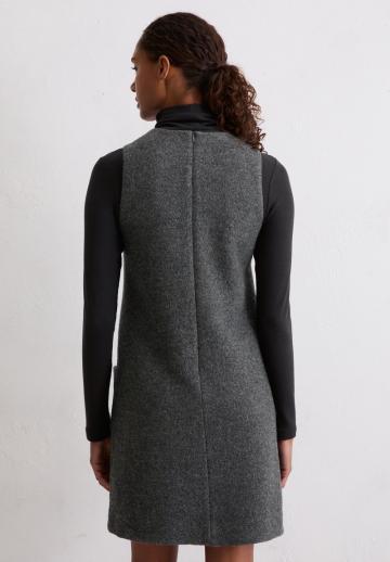 Вязаное платье