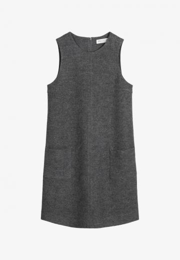 Вязаное платье