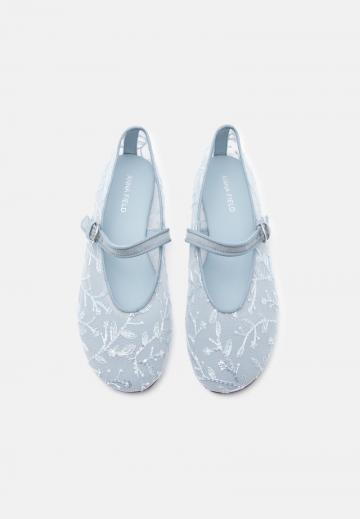 Спортивные балетки