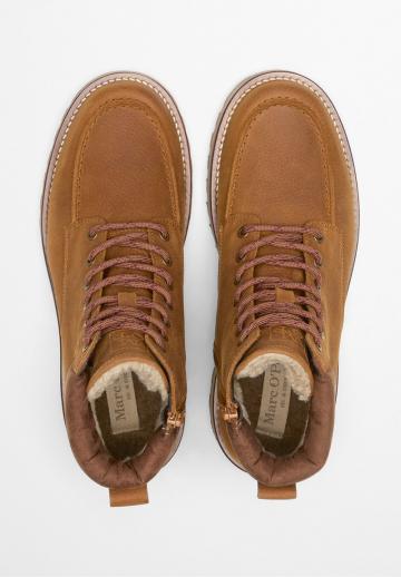 Зимние ботинки