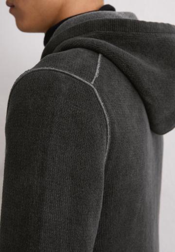 Вязаная кофта