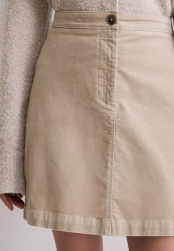 Юбка с накладными карманами