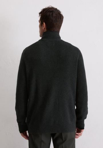 Пуловер