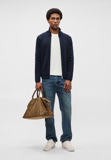 Вязаная кофта