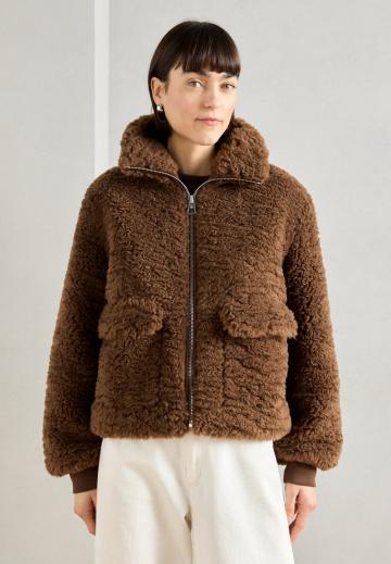 Зимняя куртка