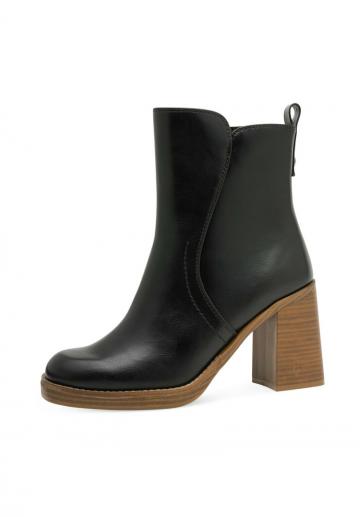 Полусапожки на высоком каблуке