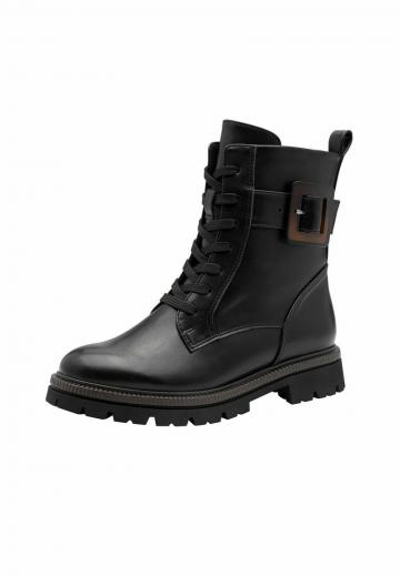 Ботинки на шнуровке