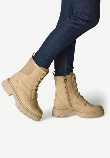Ботинки на шнуровке