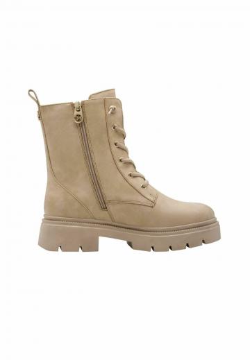 Ботинки на шнуровке