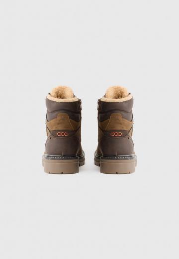 Зимние ботинки