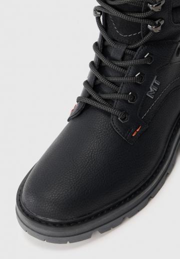 Зимние ботинки