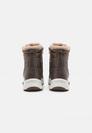 Полусапожки на платформе