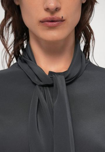 Шелковая блузка