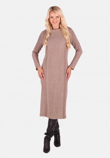 Вязаное платье