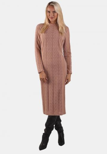 Вязаное платье