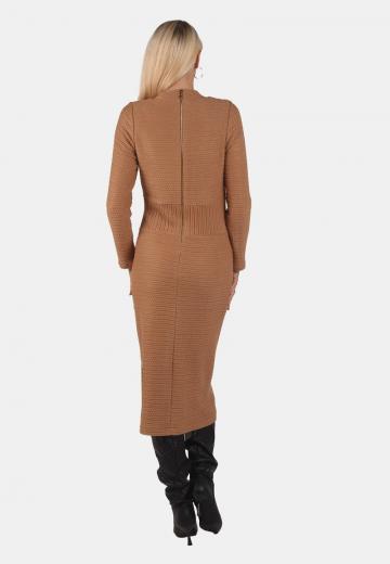 Вязаное платье