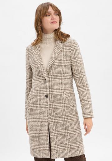 Короткое пальто