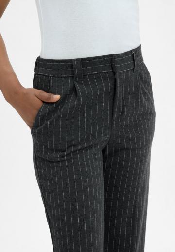 Прямые брюки