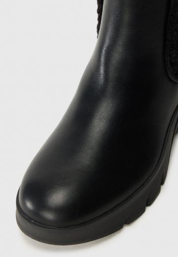 Сапожки на танкетке