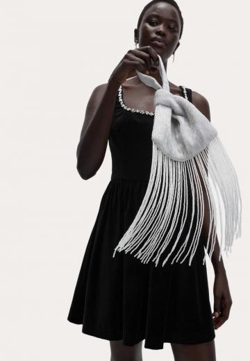 Короткое платье