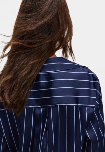 Атласная блузка