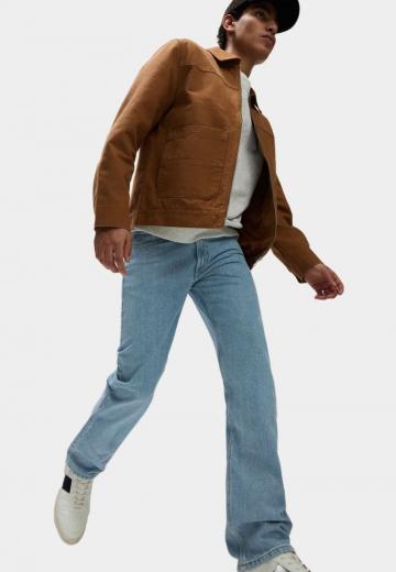 Прямые джинсы