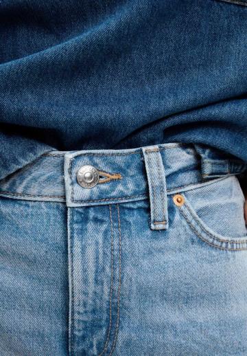 Свободные джинсы